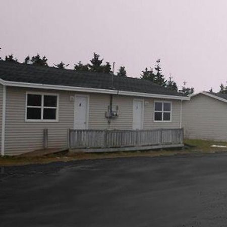 Dockside Motel St. Barbe 外观 照片